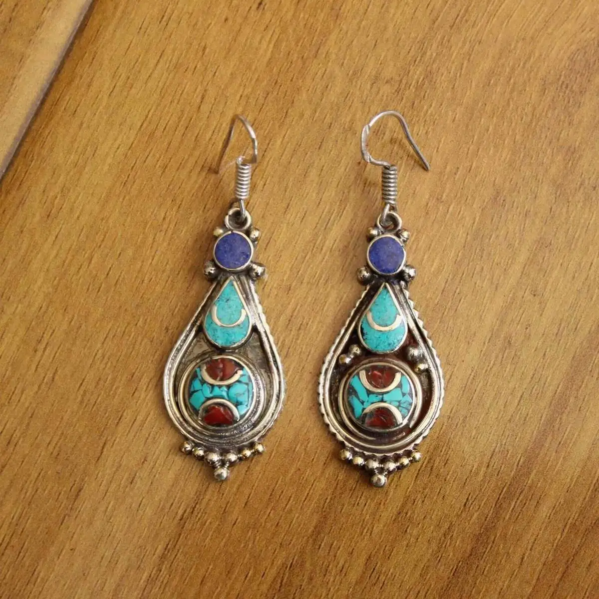 

ER198 Ethnic Tibetan Copper Inlaid Turquoises Lapis Stone Water Drop Earring For Woman