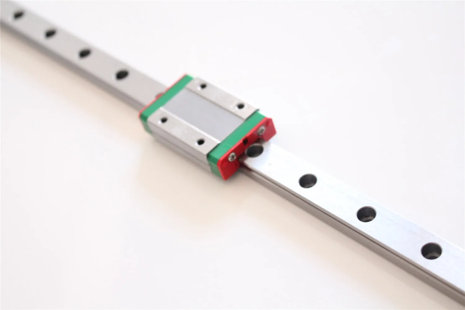 

Линейные направляющие MGN7, MGN9, MGN12, MGN15 100-1000 мм + блоки MGN-H/C