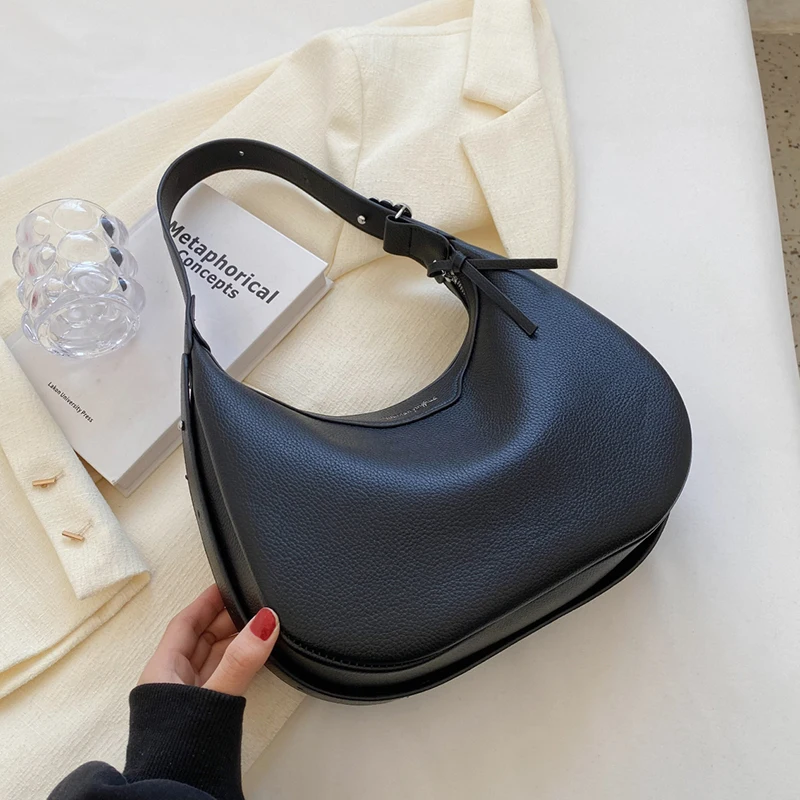 

LEFTSIDE Underarm Bag Small Leather Solid Color Crossbody Bags 2023 Spring Women's Designer Handbag Lady Shoulder Armpit Purses