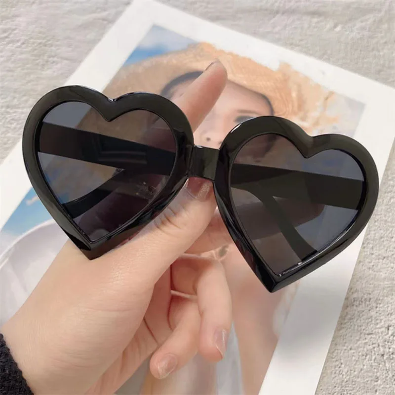 

New Women's Heart Shape Sunglasses Design Brand Personality Sun Glasses Women's Cute Heart Eyewear UV400 Gafas De Sol