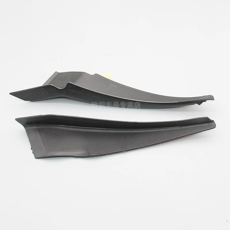 

1Pc for Volkswagen 11-18 New Passat Leaf plate Catchment plate rain-collecting plate drain baffle Cover plate trim guard plate