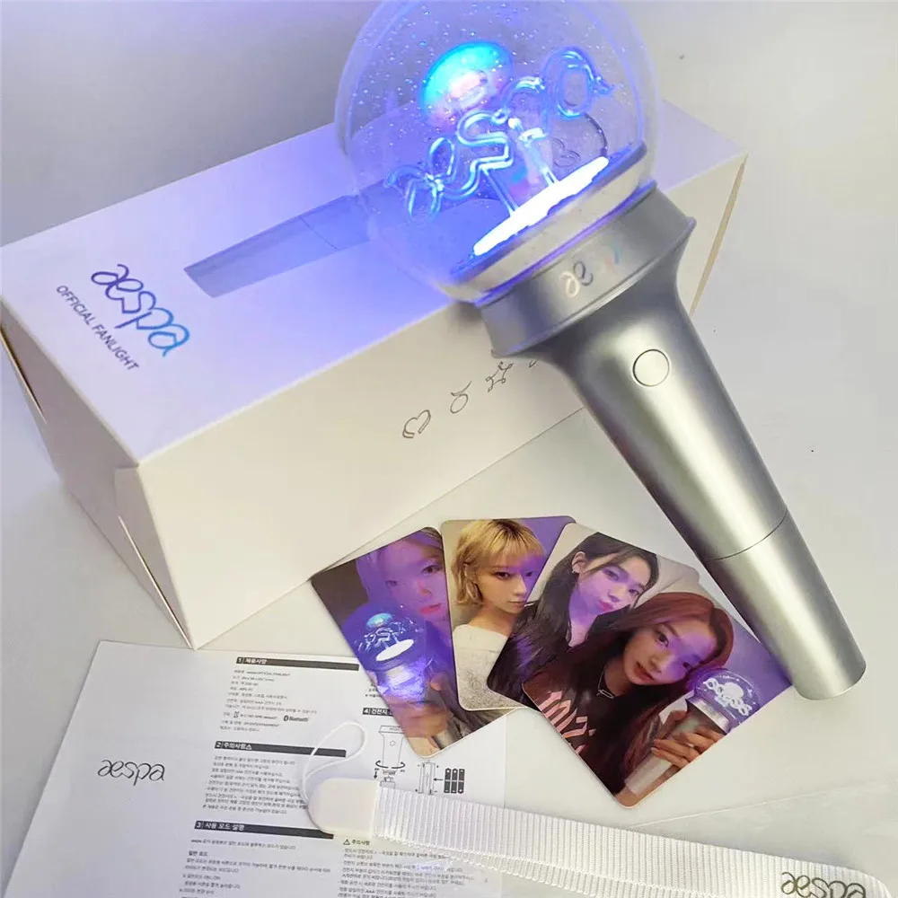

KPOP AESPA Concert Light Stick Boxed PVC Luminous Lanyard Hand Light With 4 Cards Fans Supported Gift KARINA GISELLE WINTER F14