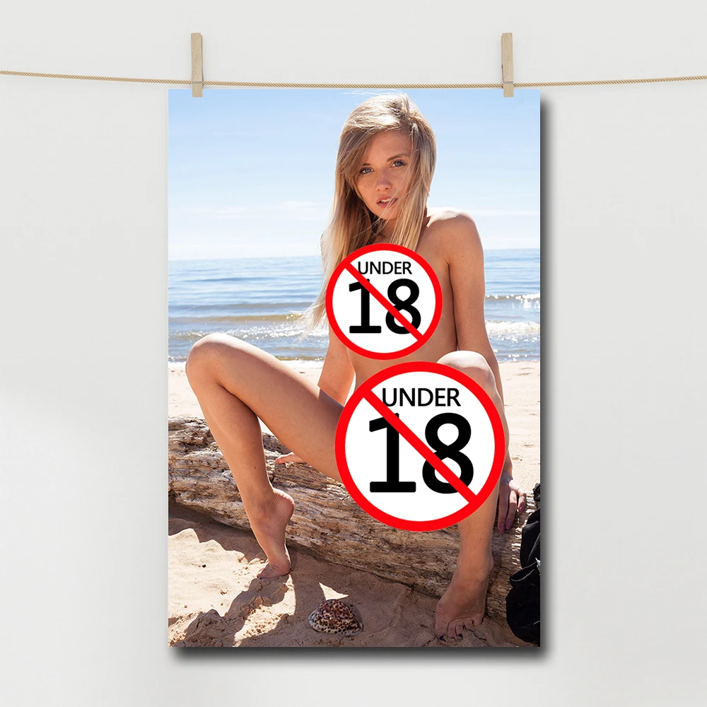 

Blonde Girl on the Beach Poster Unframed Adult Model Wall Art Canvas Painting Wall Pictures Print For Living Room Home Decor