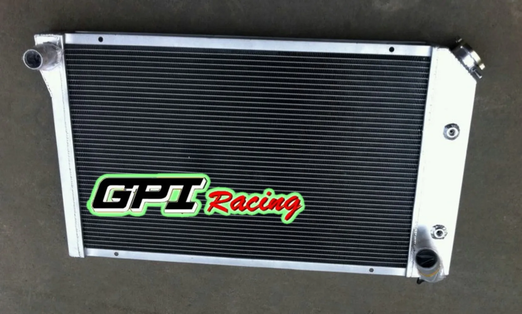 Трехрядный Алюминиевый Радиатор для 1977-1982 Шевроле Корветт 5.0L 5.7L 305/350 куб. дюймов V8 1977 1978 1979 1980 1981 1982 годов.