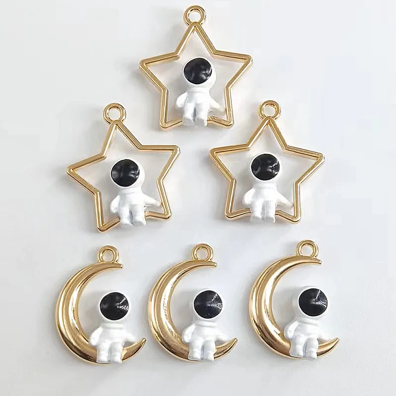 

10pcs Astronauts Enamel Charms Alloy Moon Stars Cosmonaut Pendant DIY Earring Bracelet Finding Jewelry Making Accessory