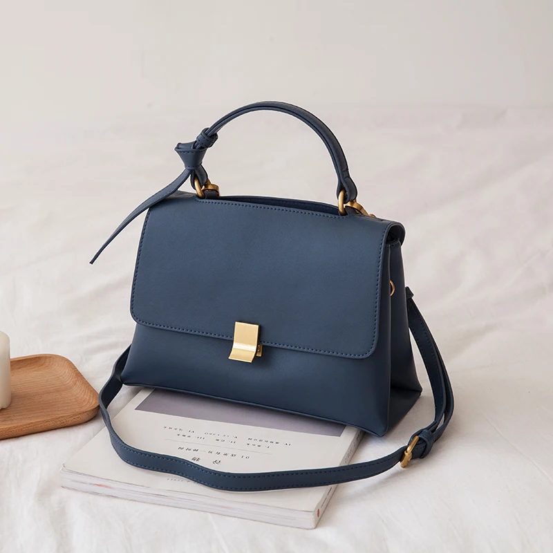 

Popular Bag Women's Messenger Bag High Sense Niche French Entry Lux Brand Portable Leather One-Shoulder Commuter Bag