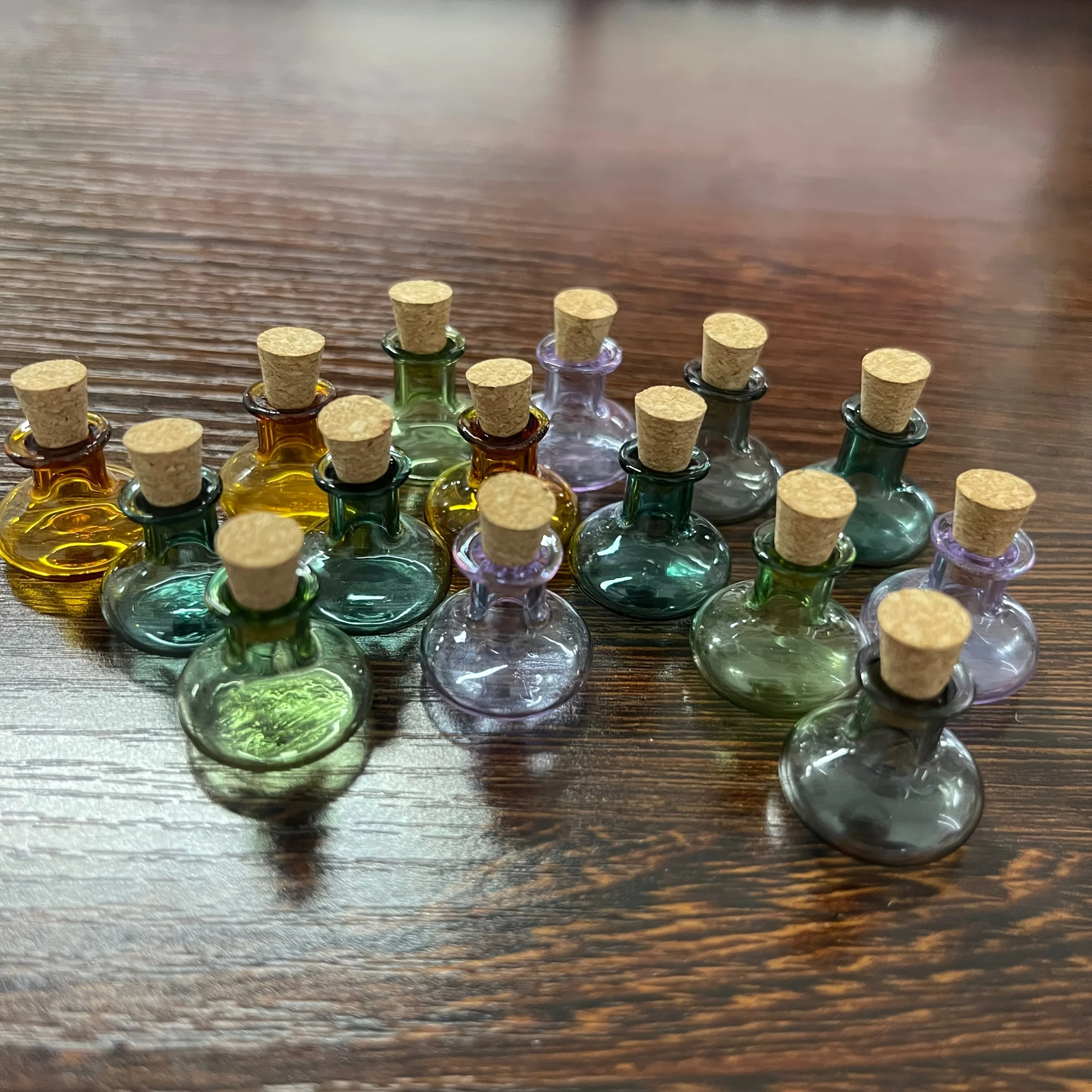 

Набор из 5/15/50 стеклянных бутылочек Jarvials