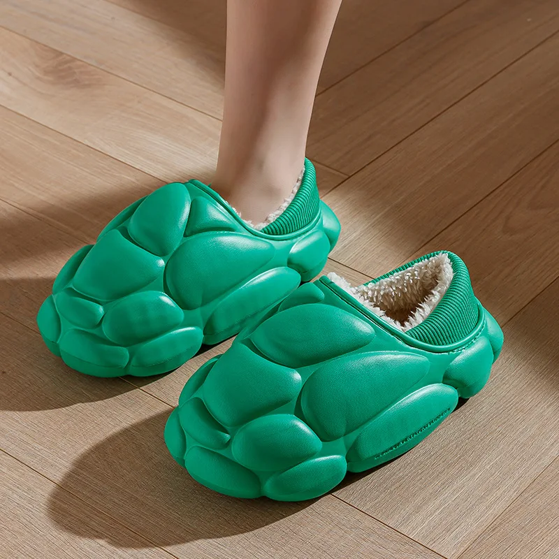 

Women Closed Cotton Slippers Winter Warm Home Shoes Simple Bedroom Platform Slippers Cloud Skin-Friendly Unisex Designer Slides