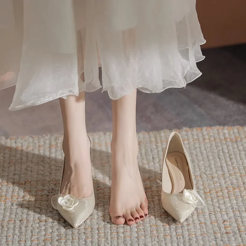 

2023 Spring and Autumn New Style Pointed Toe Fashionable Shallow Mouth Comfortable Thick Heel Slip-On Women's Shoes