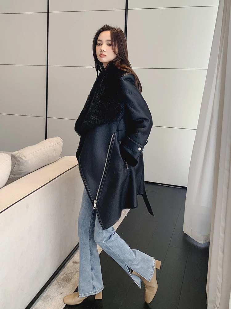 2022 New Winter Jacket Women Double Sided Fur Wool Turndown Collar Warm Merino Sheepskin Outerwear Natural Real Fur Coat