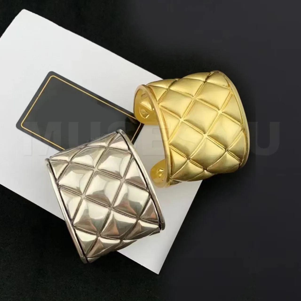 

European and American Small Fragrance Style Personalized Open Wide Edition Bracelet