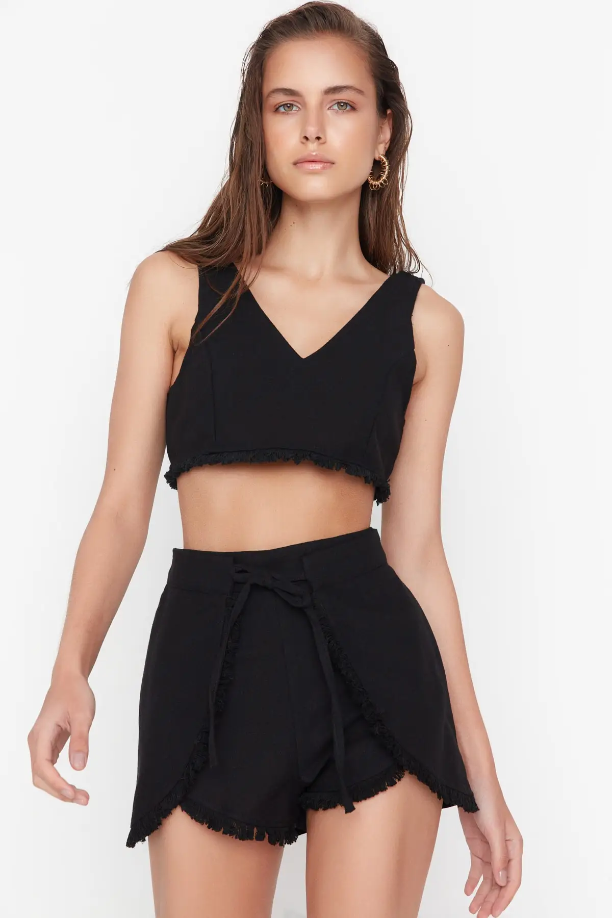 

Tassel detailed blouse-shorts suit TBESS22AU0141