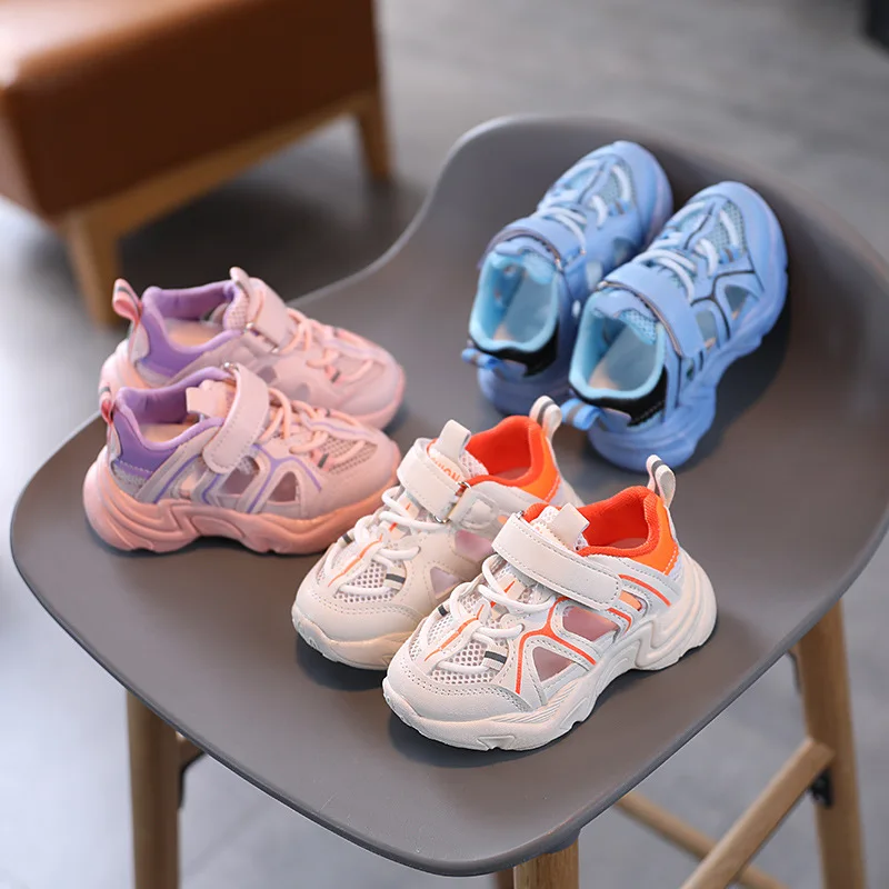 New Boys Sneakers Summer Light Mesh Hollow Out Sandals Spring Soft Bottom Kids Shoes Fashion Girls Breathable Sports Sandals