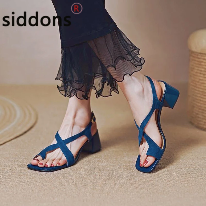 

French Gentle Wind 2022 Spring/summer overtoe cross strap Frosted Thick Heel sandals Casual back trip strap medium heels