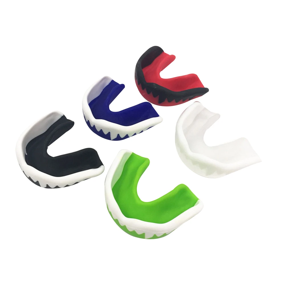 

Sport Mouth Guard Tanden Protector Volwassenen Gebitsbeschermer Tand Brace Bescherming Basketbal Rugby Boksen Karate Met Plastic