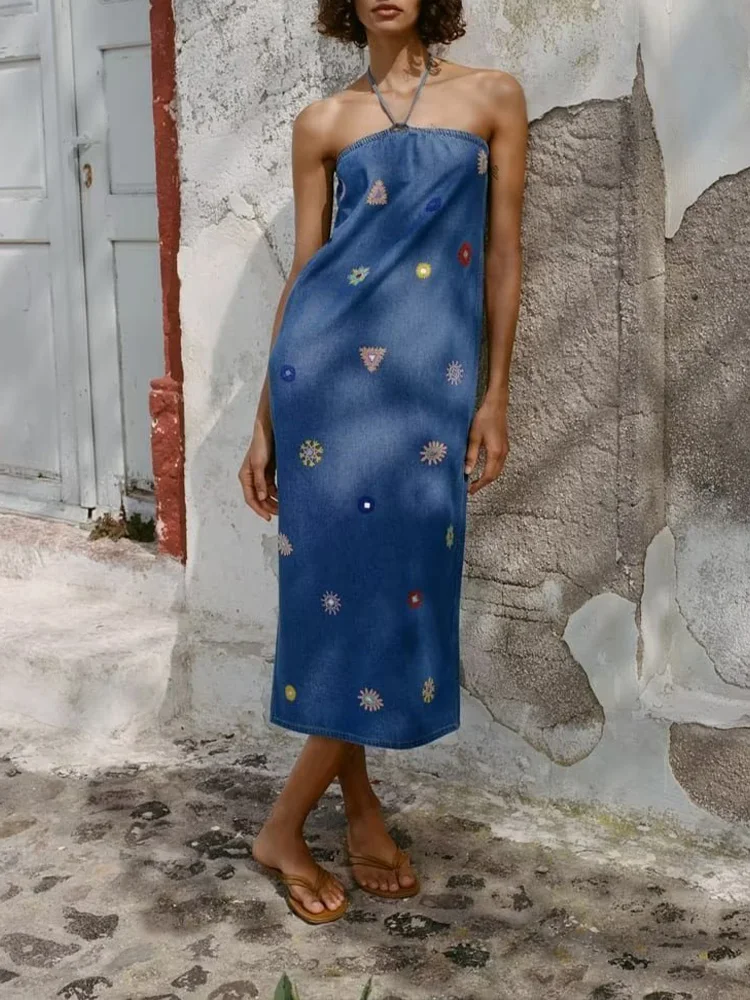 

Женское летнее платье-миди на бретелях, с вышивкой