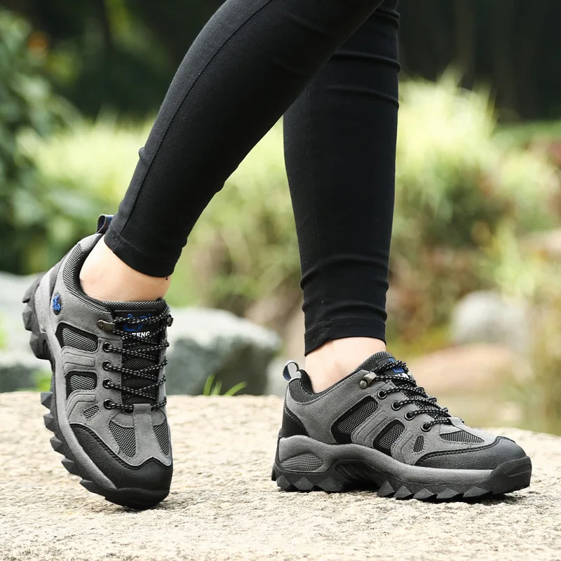 Couple Models of Outdoor Shoes Mountaineering Men Women Breathable Hiking Shoes Sneakers  Climbing Lace-up Anti-slip Resistant