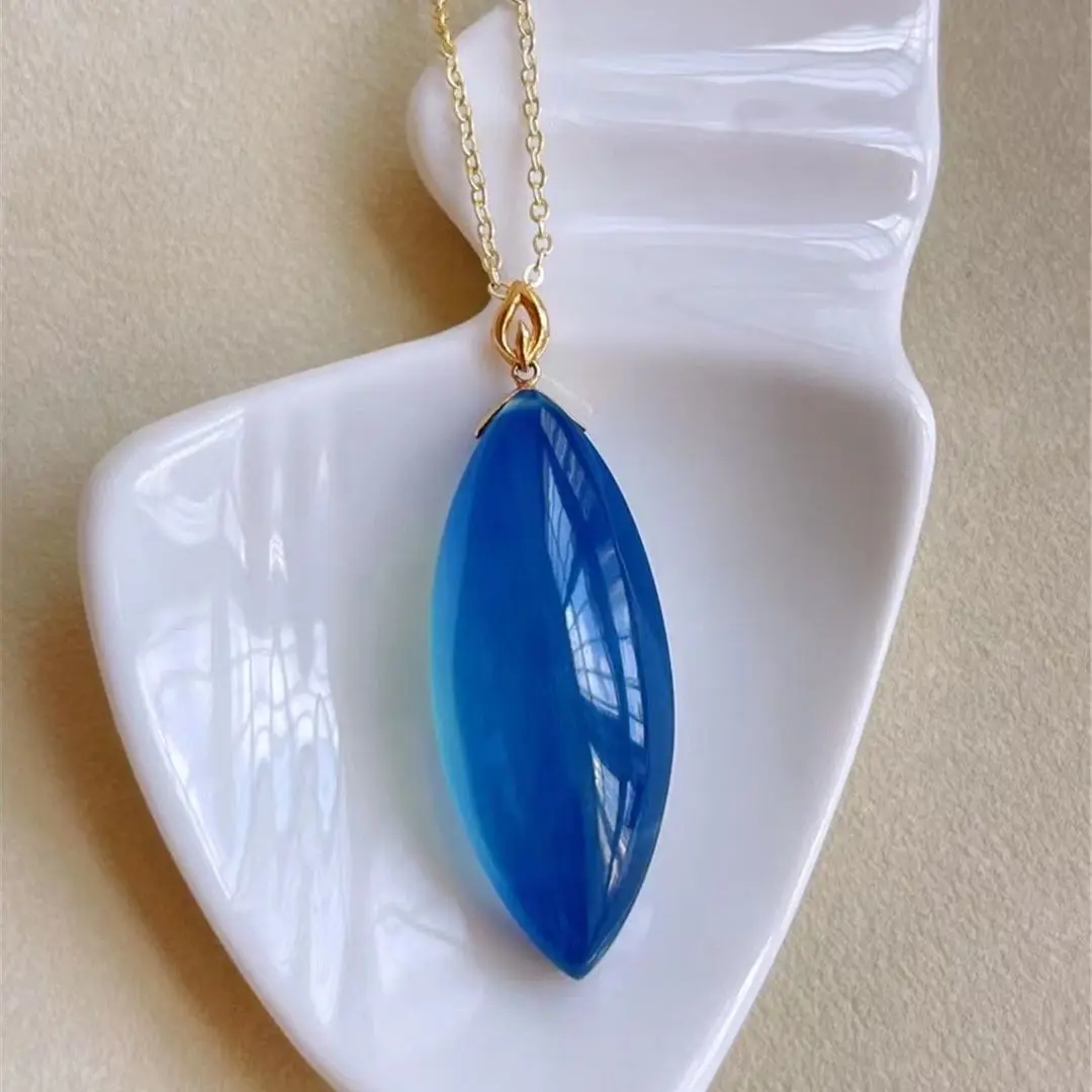 

Top Natural Blue Aquamarine Crystal Pendant 18K Gold Jewelry For Women Man Reiki Gift 38x15x13mm Beads Stone Gemstone AAAAA