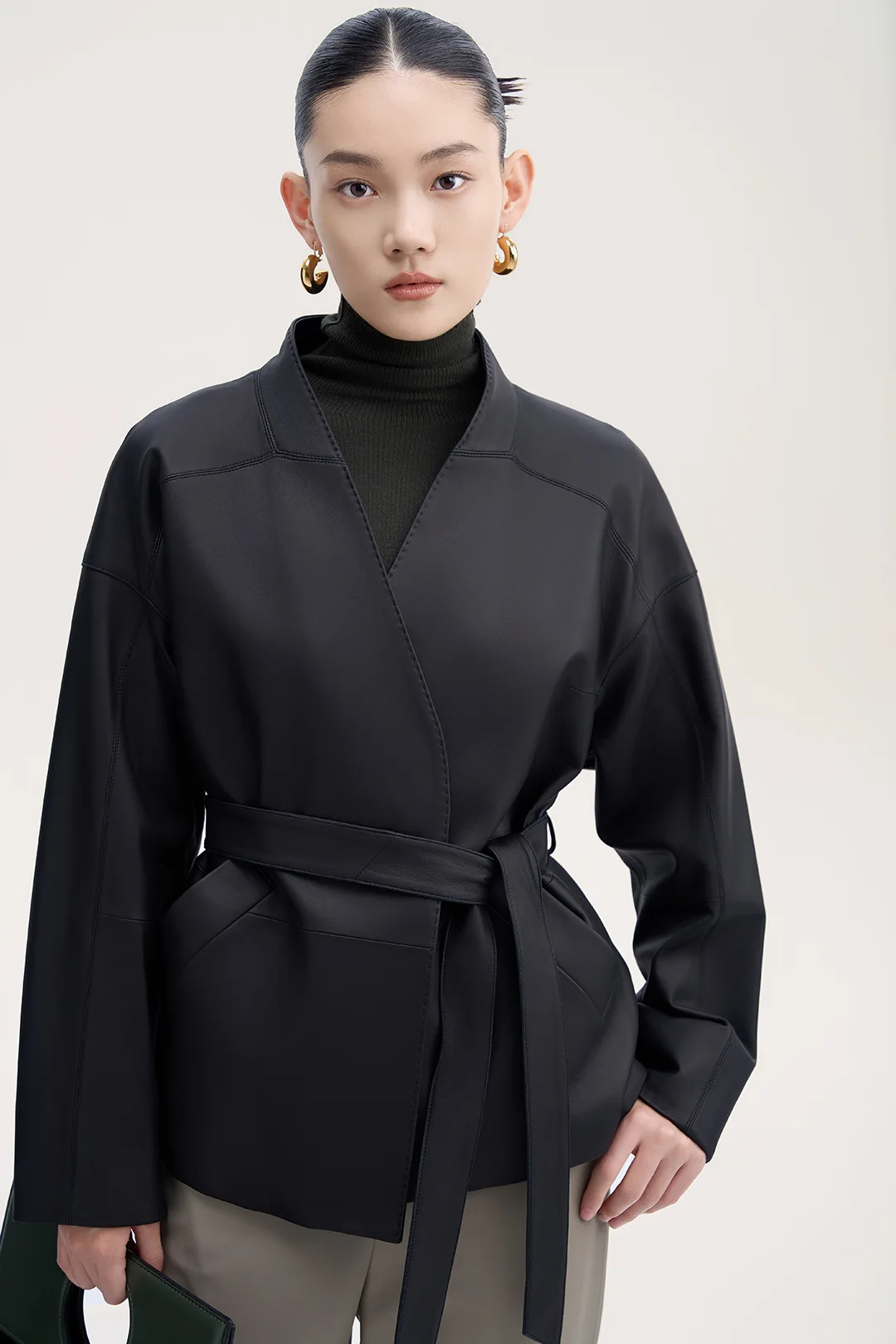 Весеннее модное женское короткое пальто Haining с V-образным вырезом повседневное