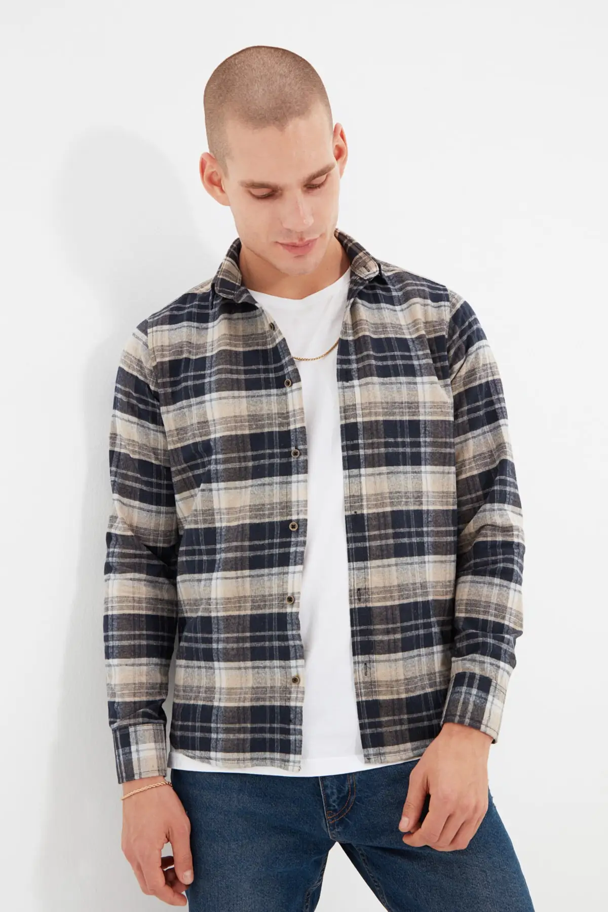 

Trendyol Male Slim Fit Shirt Collar Plaid Shirt TMNAW22GO0424