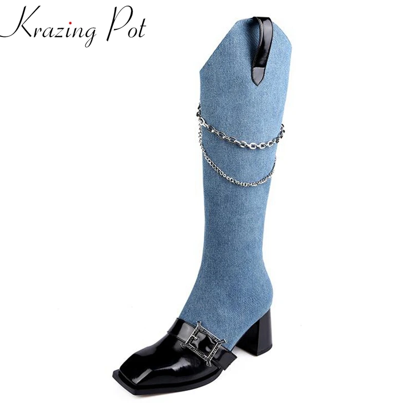

Сапоги Krazing Pot в западном стиле из коровьей кожи, на толстом высоком каблуке, с квадратным носком, с цепочкой и пряжкой, модные сапоги до бедра на молнии