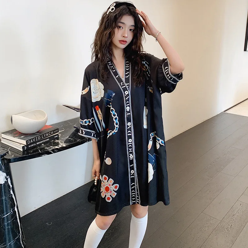 V-neck Stain Pajamas for Women Nightwear Silk Nightgown Five-point Sleeve Thin V-neck Cardigan Loose Sexy Sleepwear Night Gown