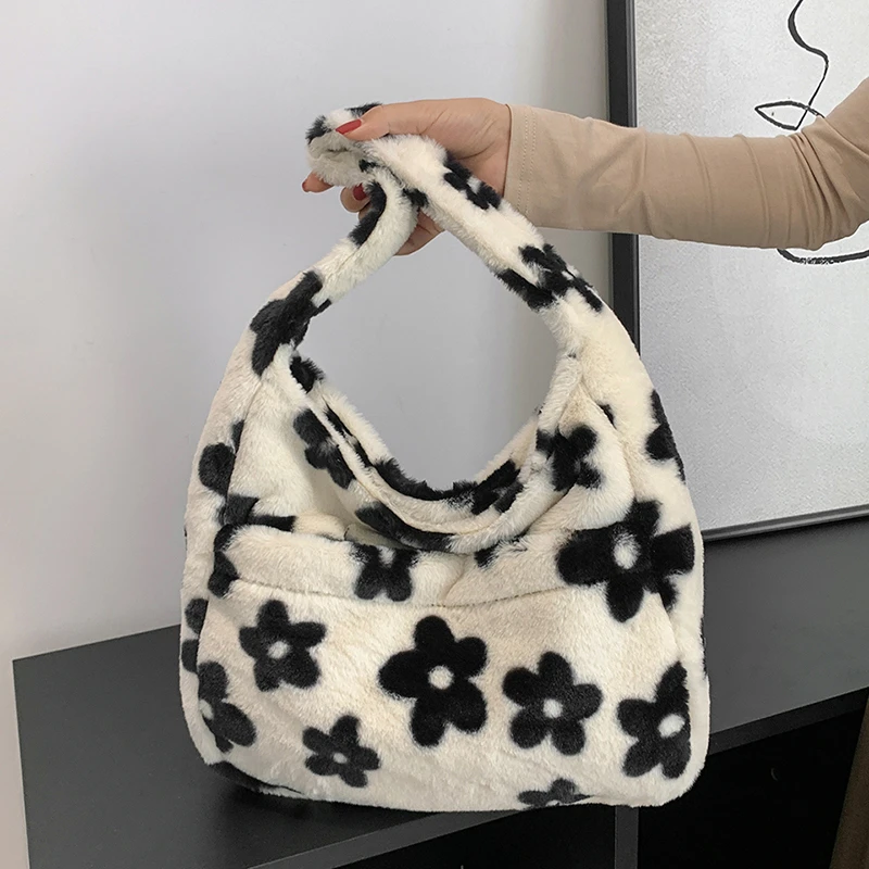 

Winter Flower Sweet Lady Women Soft Plush Hobos Winter Furry Ladies Clutch Purse Handbag Female Party Underarm Shoulder Bag
