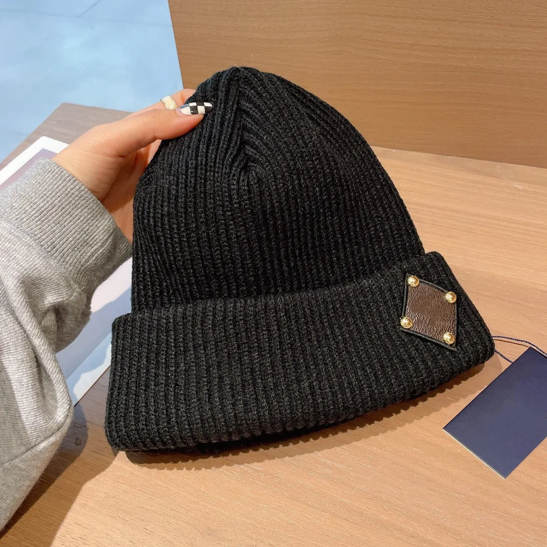 

Новинка 2021, модная Роскошная Брендовая женская Повседневная вязаная шапка-пуловер на осень и зиму, теплая шерстяная шапка с отложным воротн...