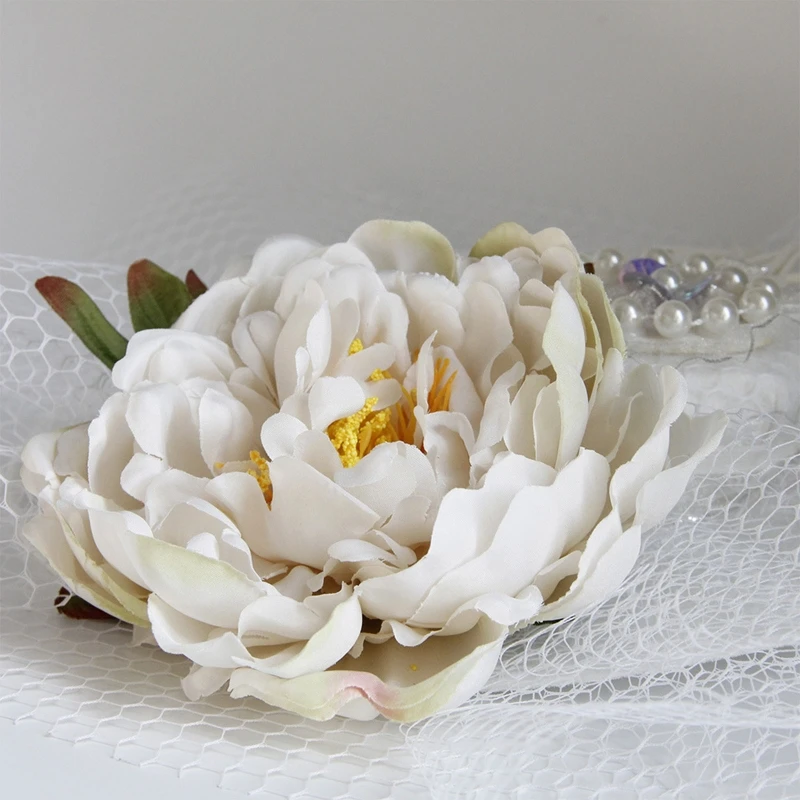 

Сетчатая шляпа-«Таблетка» с зажимом для волос