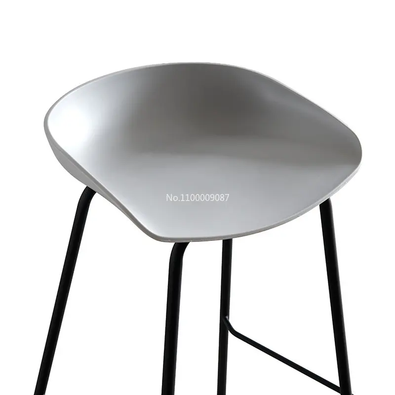 Рисунок 5 - Нордический современный минималистичный барный стул