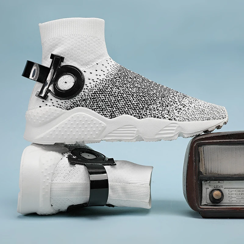 2022 Latest Hottest Fashion Sports Shoes High Top Adult Men and Women Pairs Socks Shoes Star Slacker Casual Shoes Plus Size