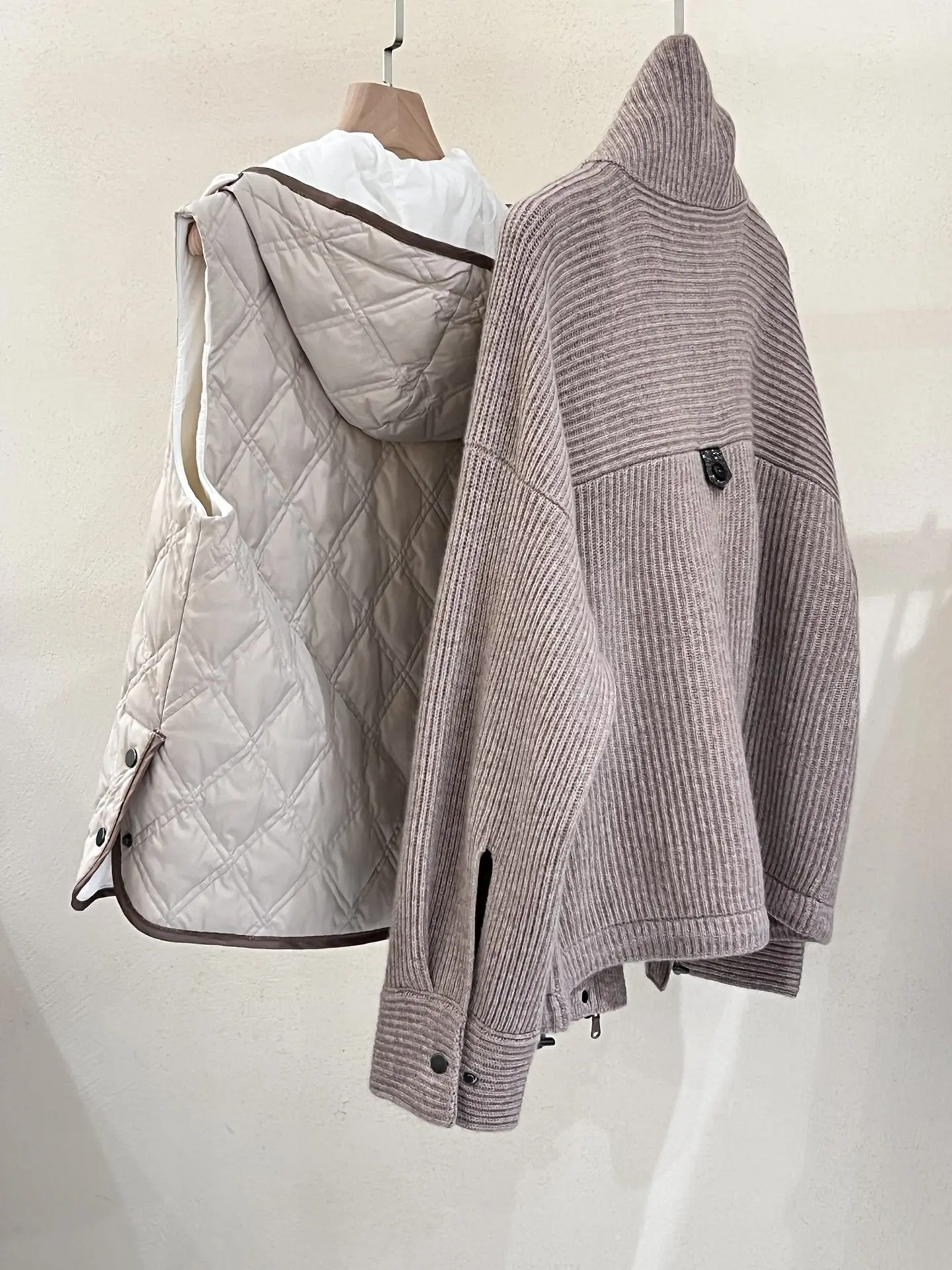 Осенне-зимний женский кашемировый вязаный жакет B * C жилет с капюшоном и гусиным