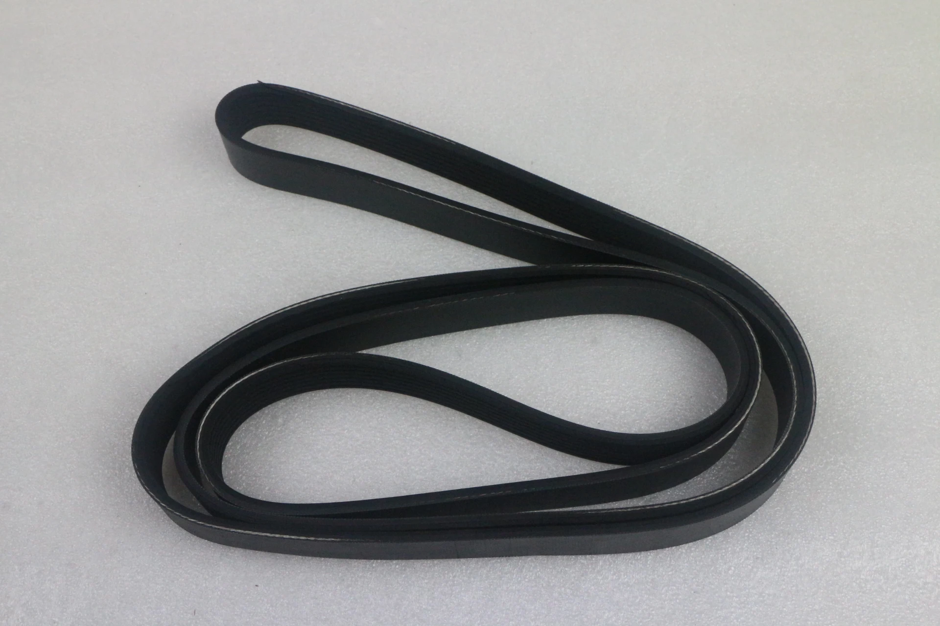 Комплект ремней в рубчик для Mercedes Sprinter 3-T 5-T Bus W221 S350 906 E280 CDI