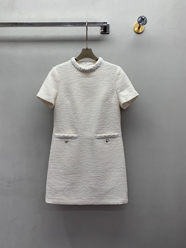 

2022 new women fashion short-sleeved round neck rivet woven wool slim fit lady style high-end dress 910