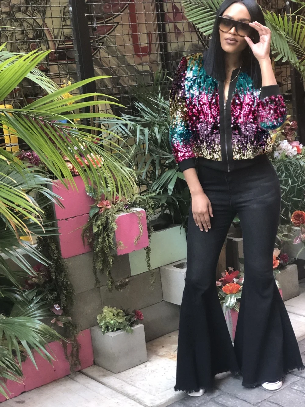 Женская бейсбольная куртка-бомбер с блестками и вышивкой