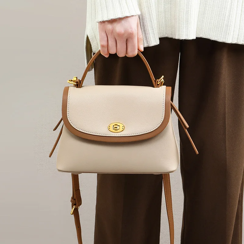 Женская сумка-мессенджер AIGO многослойная вместительная маленькая квадратная