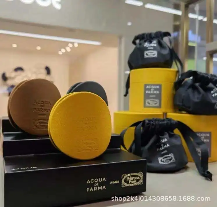 

Водная Парма, Парма, водный автомобильный ароматизатор PoltronaFrau, воздуховыпускное отверстие