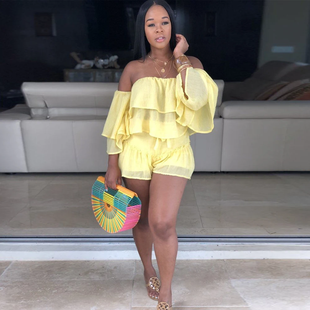 

Женский спортивный костюм, летняя одежда из двух предметов, короткий топ с вырезом лодочкой и рукавами-воланами + байкерские шорты, комплект...