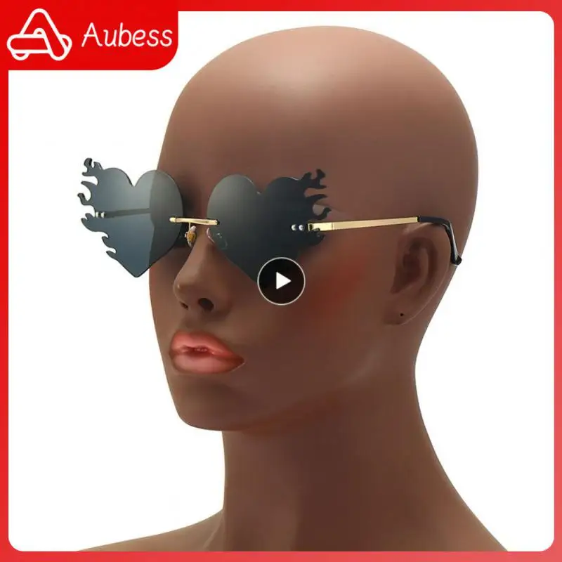 

New Women Love Heart Sunglasses Men Irregular Metal Frame Sun Glasses Frameless Gradient Eyeglasses UV400 Frames