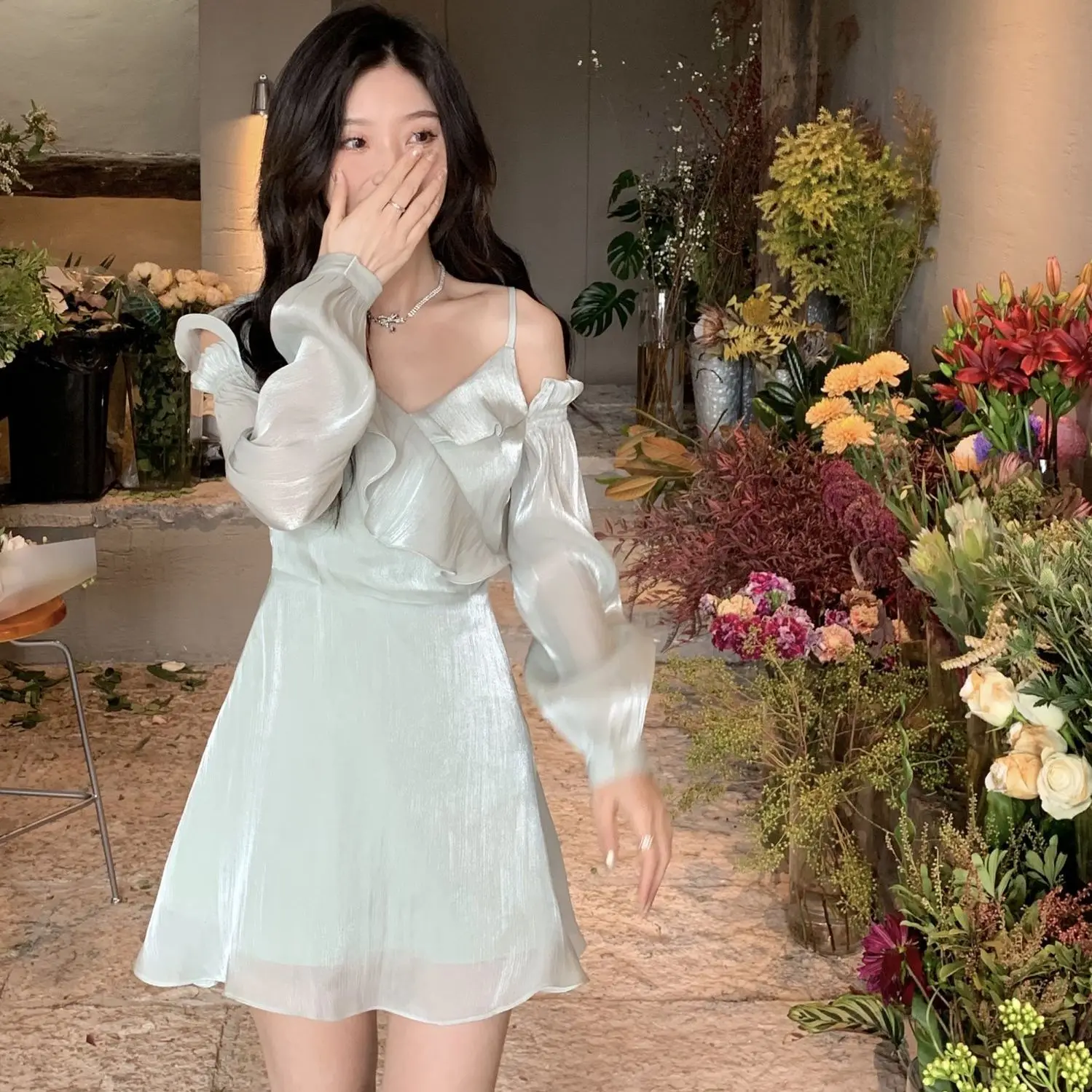 

Женское нижнее белье на бретелях-спагетти, весенне-летнее базовое сексуальное цельное комбинированное нижнее белье средней длины, комбини...