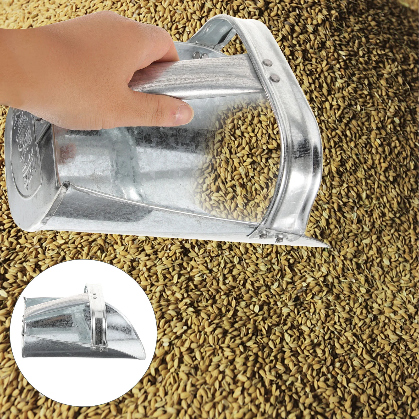 

Livestock Feeding Scoop Farm Gadgets Poultry Food Home Large Handheld Garden