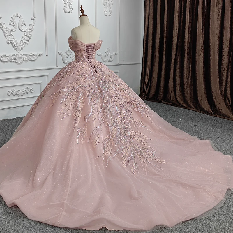 Рисунок 4 - Элегантное женское платье принцессы Quinceanera