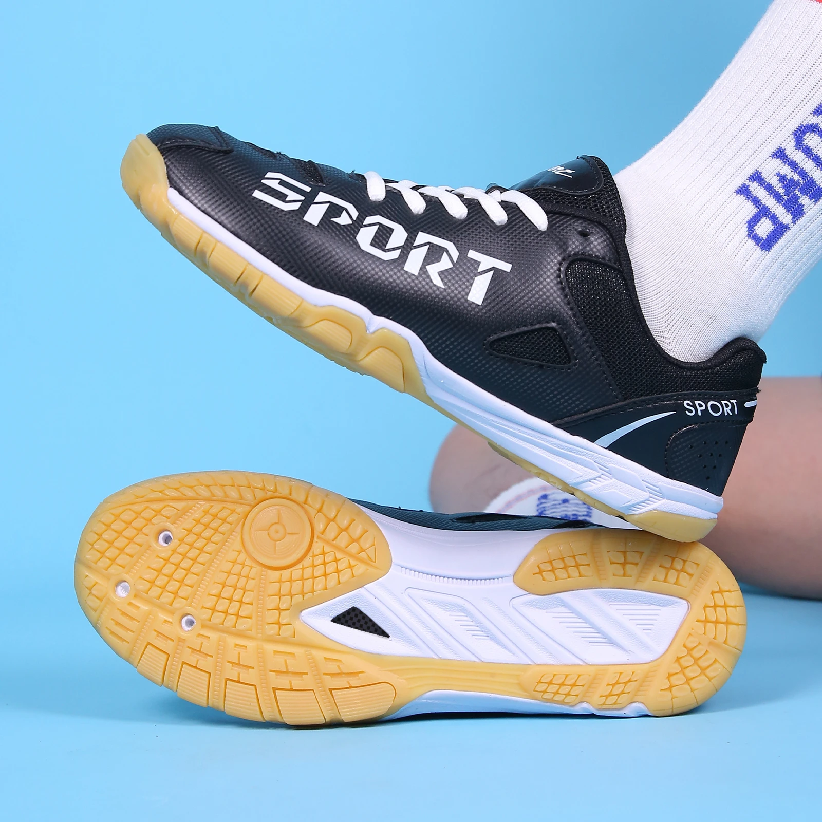 Professional Table Tennis Shoes Classic Men's Badminton Sneakers Fitness Tennis Shoes Unisex Table Tennis Sneakers Size 36-45