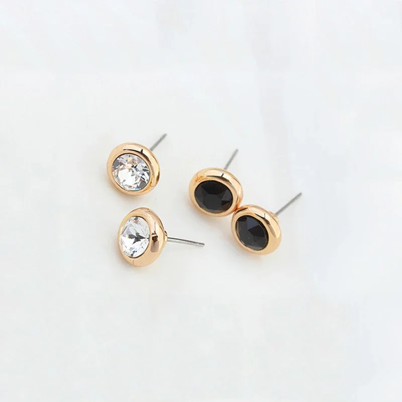 Женский ювелирный комплект из колье и серёг с австрийскими кристаллами