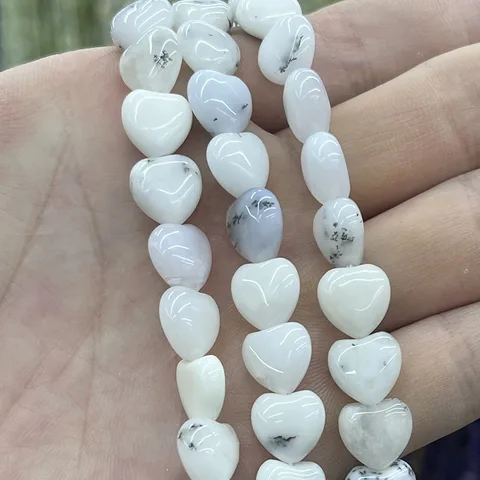 Бусины AVANKY белый опал сердце 10 мм 15 дюймов