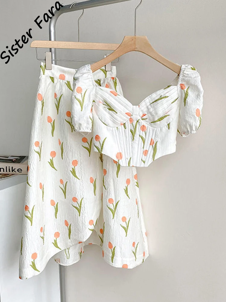 

Sister Fara New Two Piece Skirt Set Summer Spaghetti Strap+Skirt White Tulip Floral Short Sleeve Top+Long Skirt All-match Suit