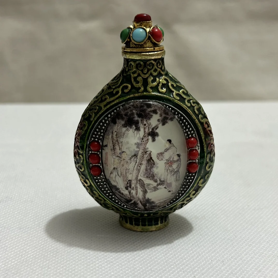 

Antique Luminous Snuff Bottle