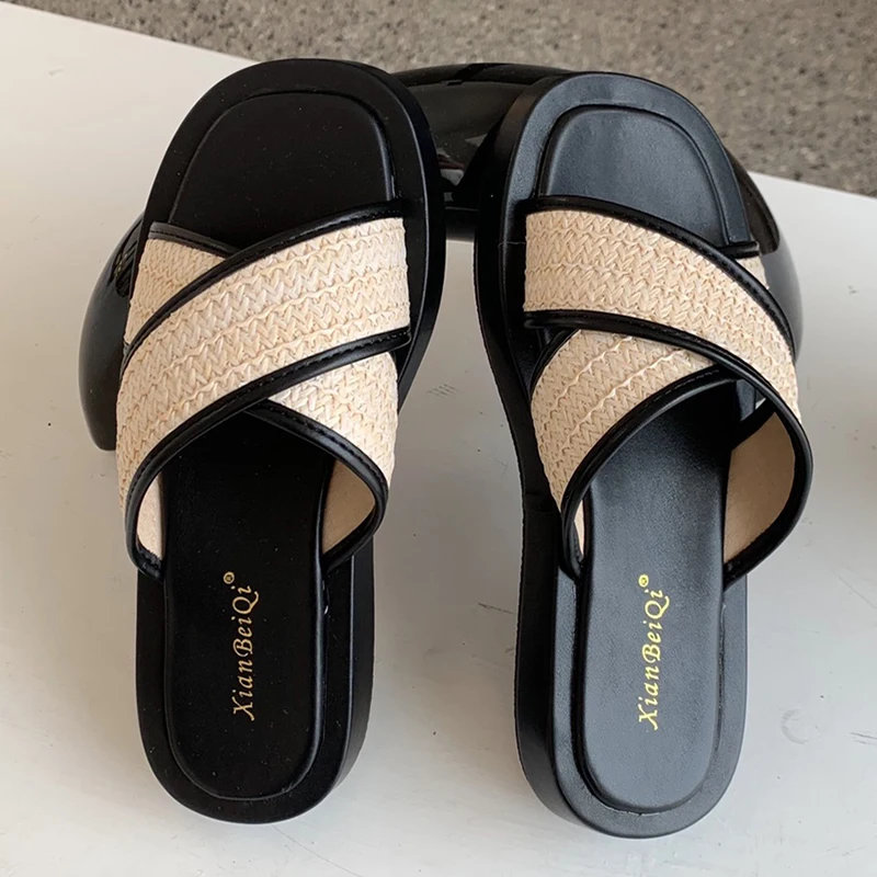 

Fashion Female Casual Outdoor Flat Sandal Beach Ladies Flats Slides Slippers Summer 2022 New Shoes Weave Women Flip Flops