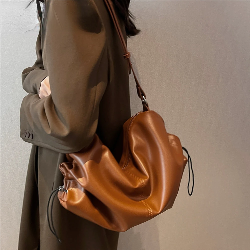 Trendy Slouchy Soft Big Shoulder Women Messenger Bags New 2023 Causal College Girls School Bookbags Crossbody Ladies Handbags