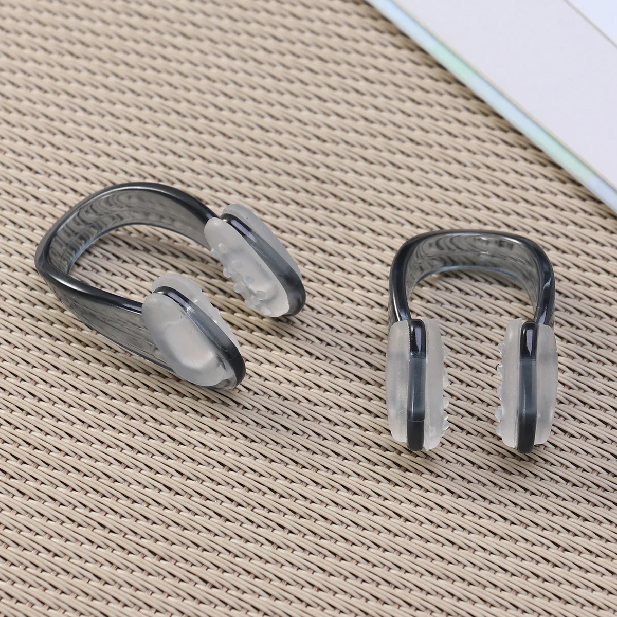 Рисунок 5 - силиконовые зажимы для носа